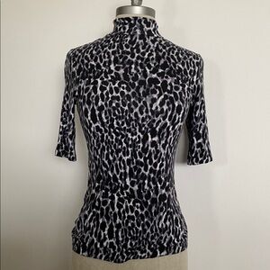 Banana Republic Black and Gray Leopard Print Short Sleeve Top